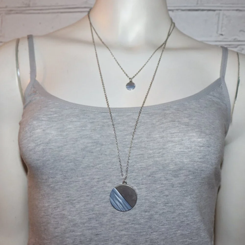 Beautiful silver and blue layered statement necklace 19-21
